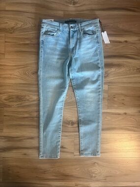 Joe's Jeans Icon Mid Rise Crop NEW